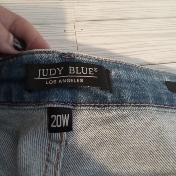 Judy Blue High waisted 90"s straight rigid distressed women's 20W jeans - Picture 4 of 8